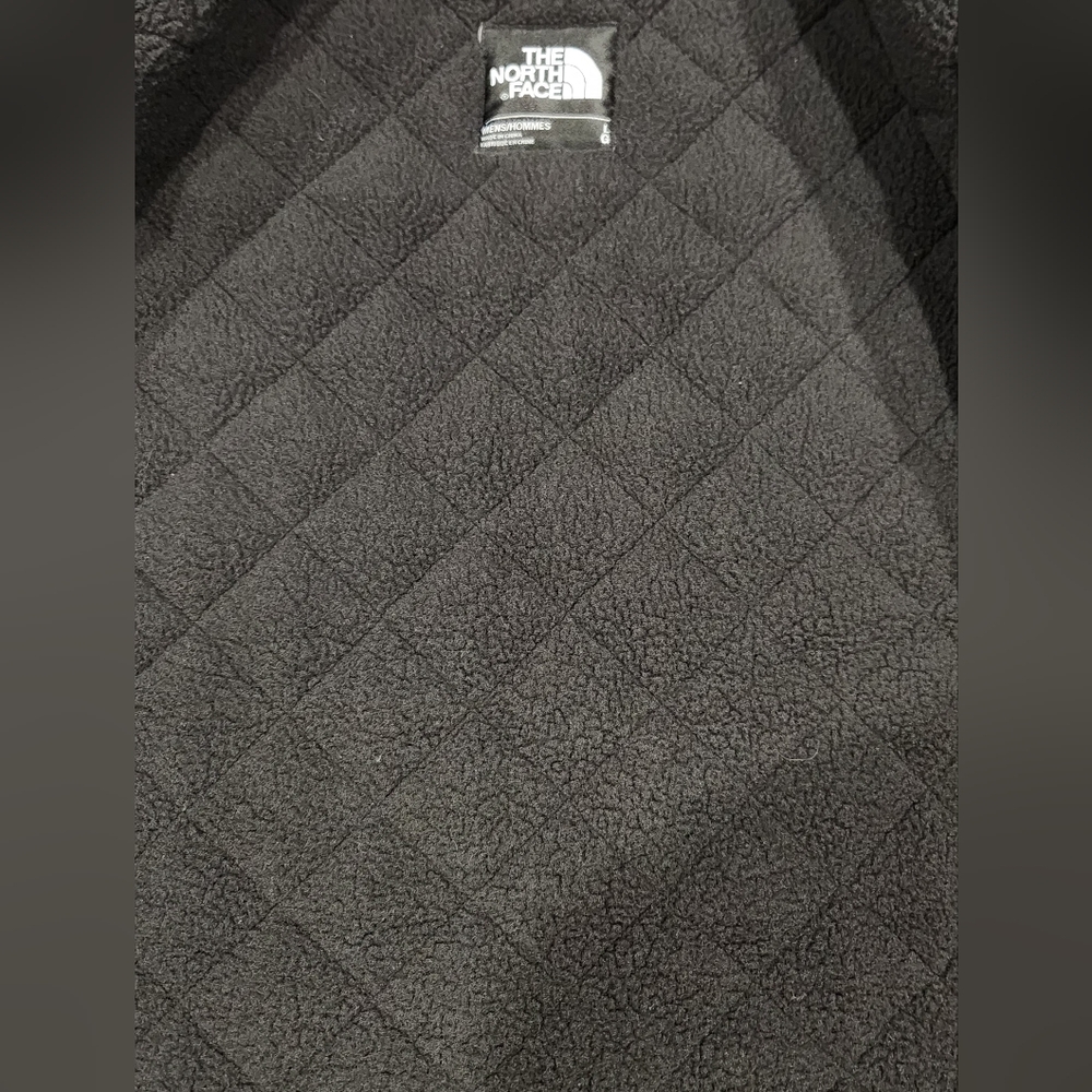 The North Face Men's Cuchillo 2.0 Quilted Dark Gray Fleece Lined Vest. Size L. - Picture 6 of 9